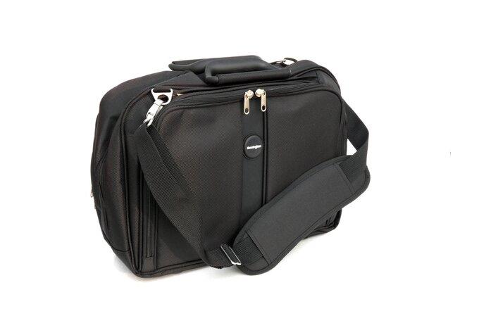 Kensington Borsa ContourÃ¢â€žÂ¢ per laptop da 15,6"/39,6 cm