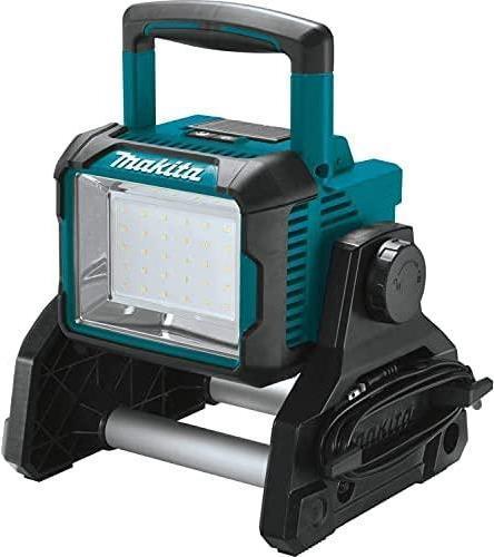 Ã¢â‚¬Â¢ Betriebsspannung: 230V Ã¢â‚¬Â¢ KabellÃƒÂ¤nge: 2,5m Ã¢â‚¬Â¢ Lichtstrom: 3.000 Lumen