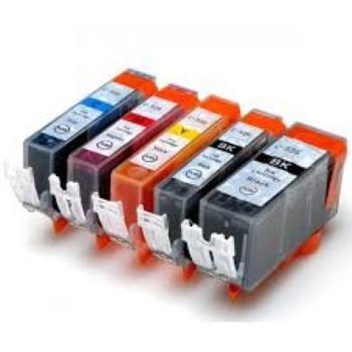 Black with chip per Canon...