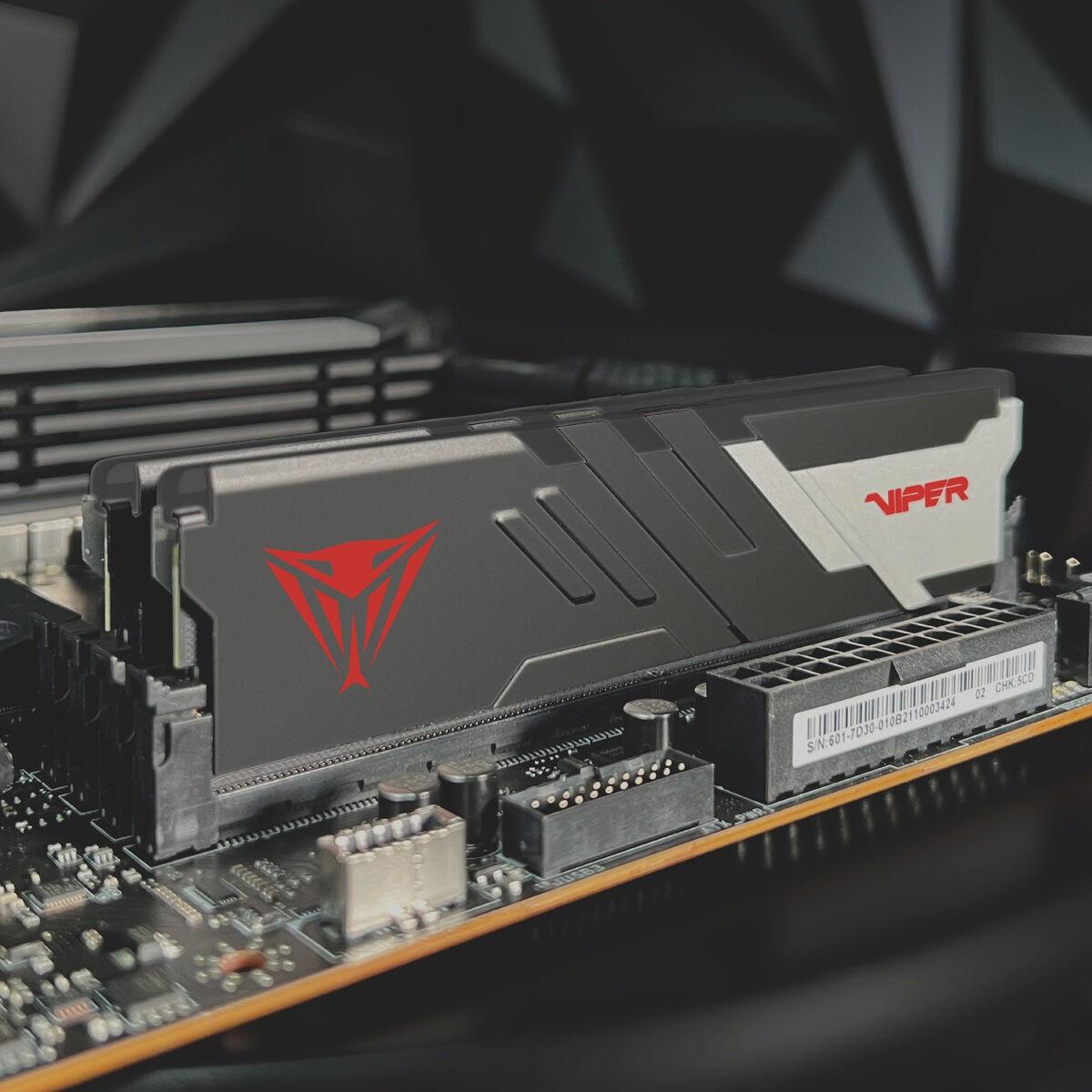 Patriot Memory Viper Venom PVV516G560C40K memoria
