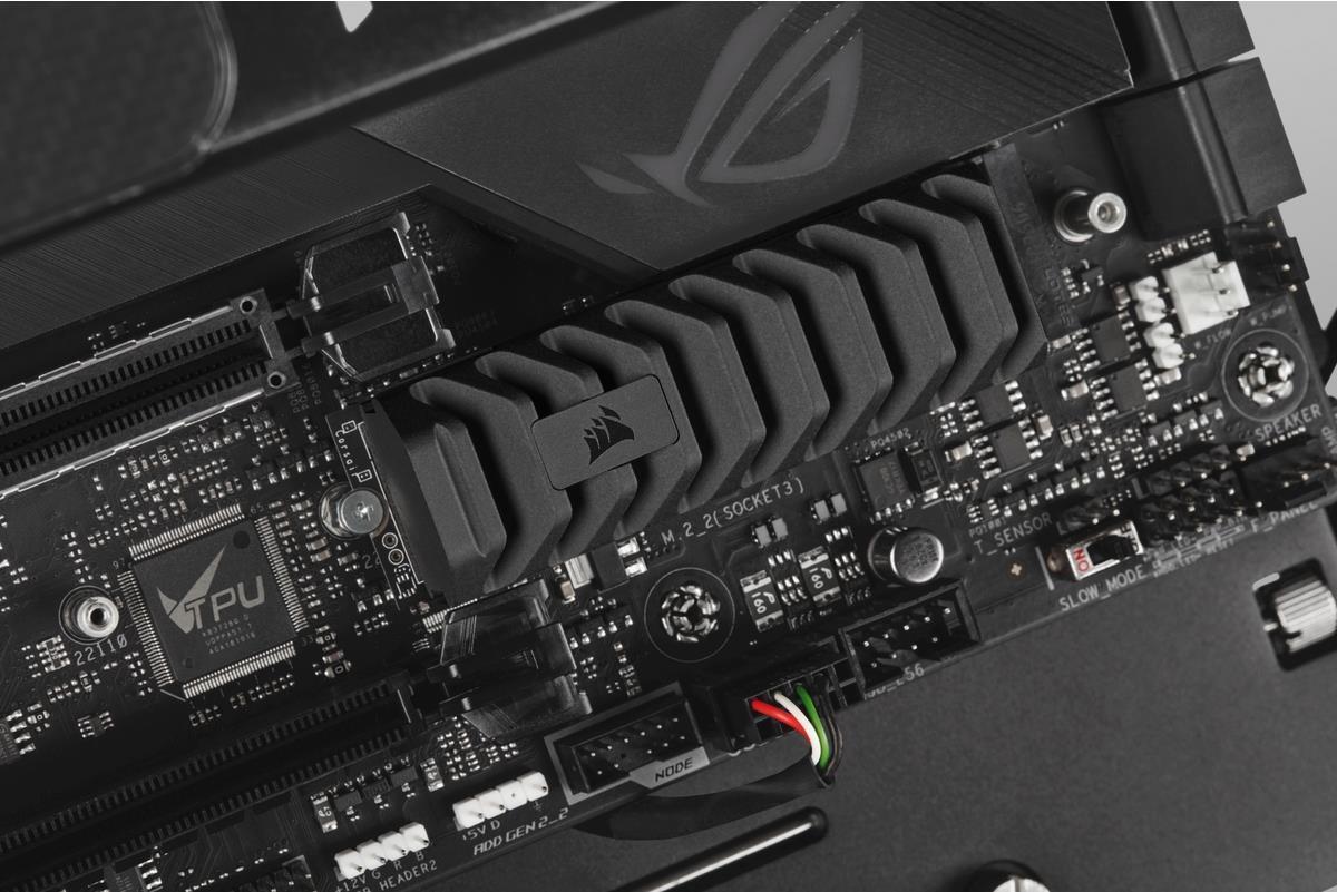 Corsair MP600 PRO XT M.2 8000 GB PCI Express 4.0 3D TLC NAND NVMe (Corsair 8TB MP600 PRO XT M.2 NVMe SSD M.2 2280 PCIe4 3D TLC