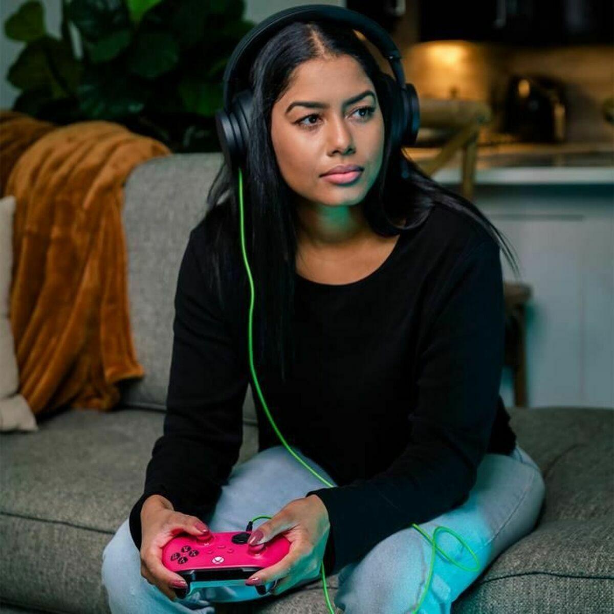 Typ Gamepad Kompatibilitt Xbox Series X Xbox One PC iOS Android Anbindung kabellos Stromversorgung 2x AA