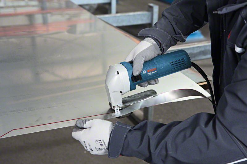 â€¢ Produkttyp: Blechschere - 750 W â€¢ Drehzahl: 3400/min â€¢ Schnittleistung: 1,6mm Stahl, 2,2mm Aluminium