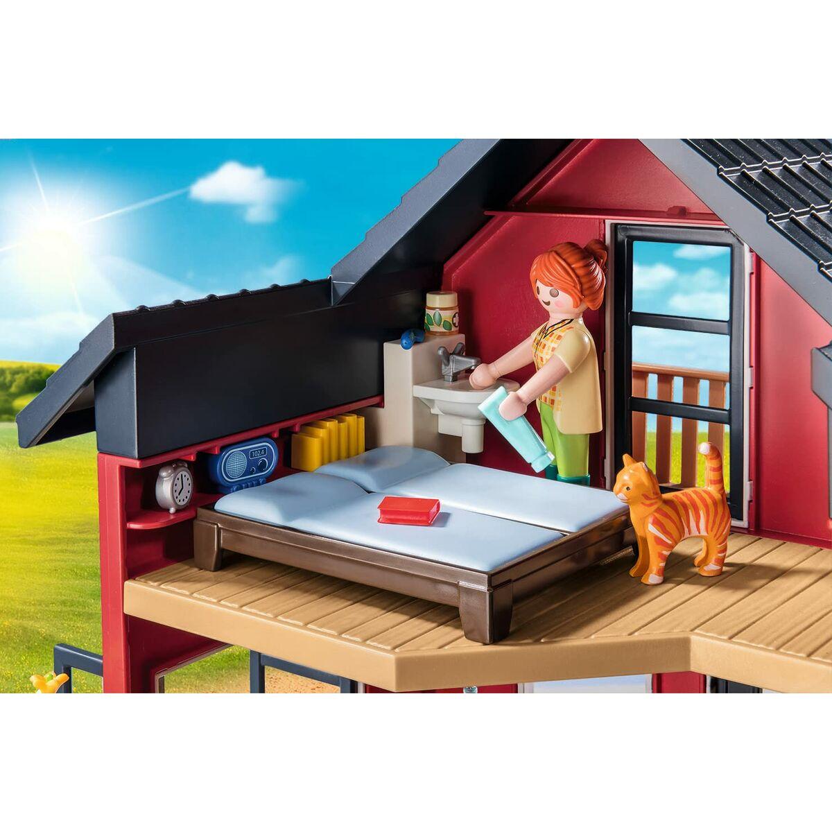 Playset Playmobil 71248 Country Furnished House with Barrow and Cow 137 Pezzi