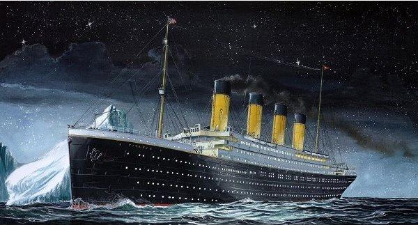 Revell - Model Kit - R.M.S. Titanic