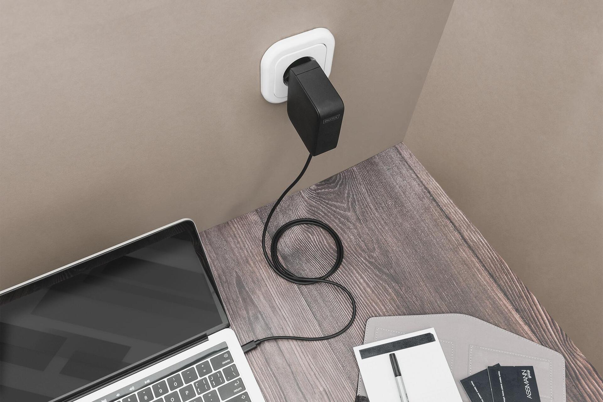 Digitus Caricatore per notebook USB-C 100W GaN (NOTEBOOK POWER ADAPTER 100W - USB-C POWERED DEVICES 100W)