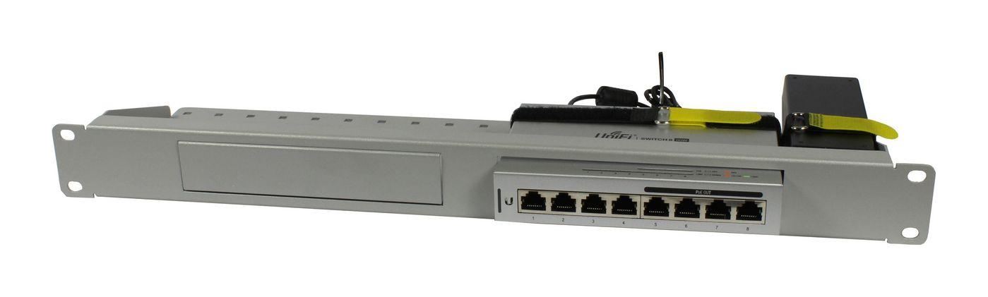 Ã¢â‚¬Â¢ Mit dem Rack Mount Kit kÃƒÂ¶nnen Sie den US-8-60 oder den US-8 einschlieÃƒÅ¸lich der Netzteile in einem