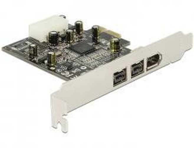 Ã¢â‚¬Â¢ 2 x extern FireWire...