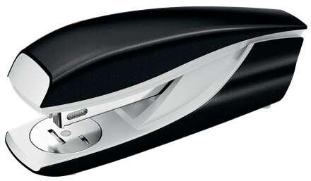 Petrus 635 Stapler in metallo - Fino a 30 foglie - Extrafrap integrato - Attacco chiuso aperto e inchiodato - colore nero metal