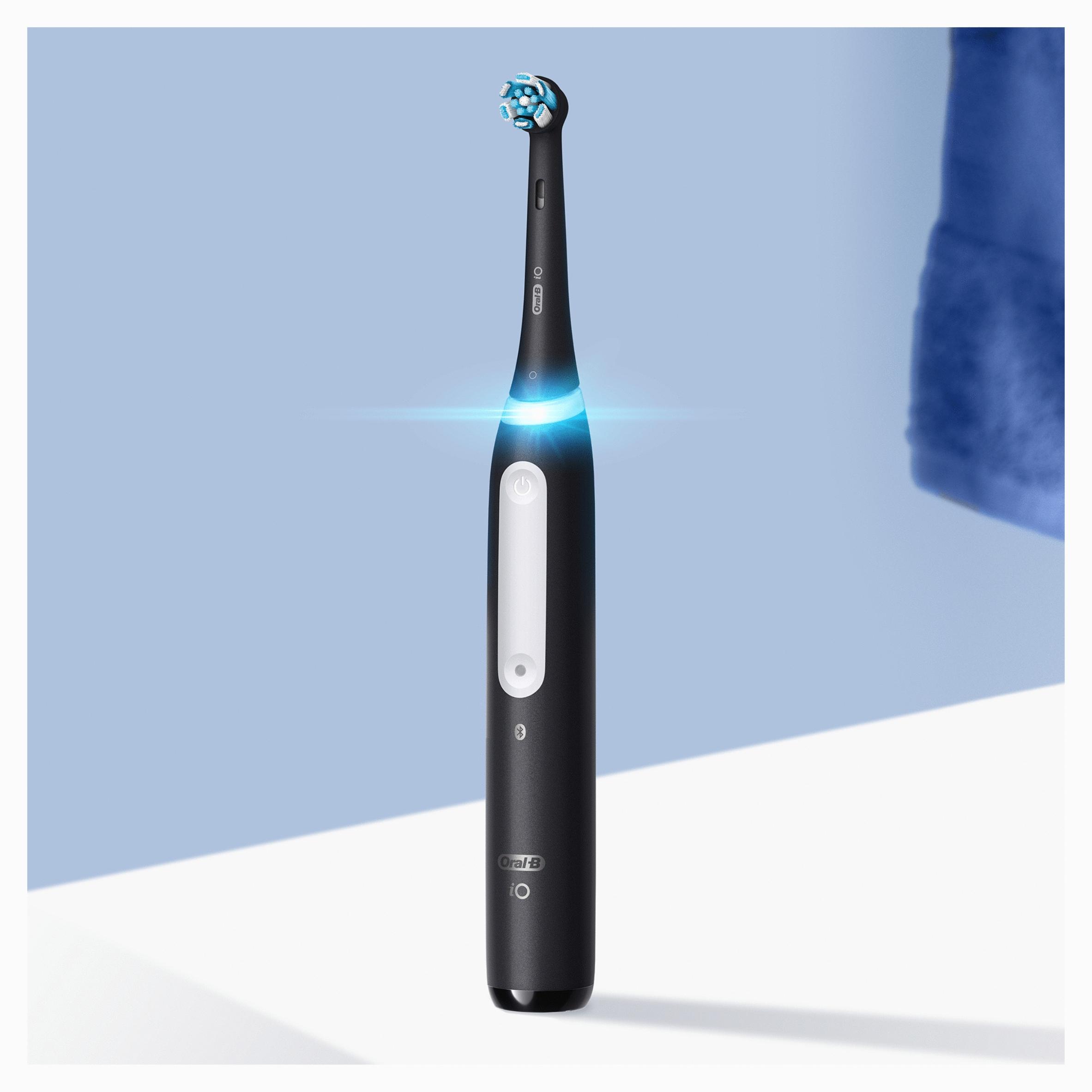 Oral-B iO 4 Adulto Spazzolino rotante Nero