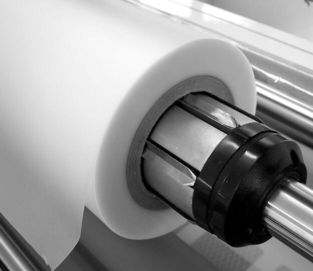 Film laminato ROL Glossy, 1320 mm di larghezza, 120 m di lunghezza, 125 microfono 76 mm (1 rotolo)