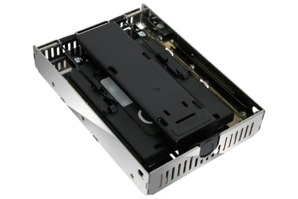 IcyDock EZConvert Air MB382SP-3B - Open Air 2.5? to 3.5? SAS / SATA (22pin) HDD & SSD Converter / Mounting Kit