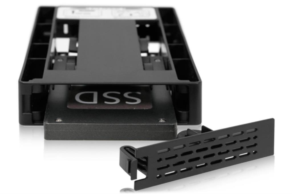 IcyDock EZConvert Lite MB882SP-1S-3B - Light Weight Open Air 2.5? to 3.5? SAS / SATA (22pin) HDD & SSD Converter / Mounting Kit