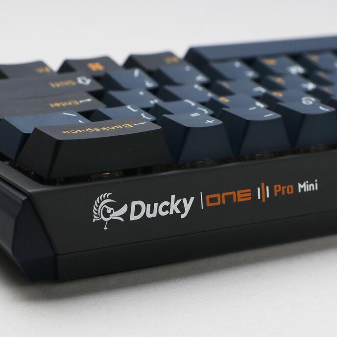 Ducky One 3 Pro Mini Nazca Gaming Tastiera da gioco meccanico 8.000 Hz Swap hot RGB (DKKON2361st-CBustChund001))