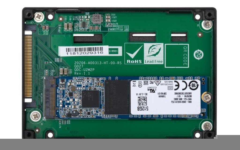 Adattatore QNAP per usare un SSD M.2 PCIe NVMe in un vano unitÃƒÆ’Ã‚Â  SSD U.2 PCIe NVMe per PC e NAS