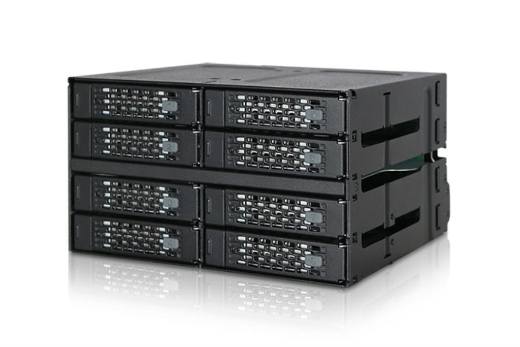IcyDock ToughArmor - gabbia backplane robusta interamente in metallo a 8 alloggiamenti per SSD/HDD SATA/SAS da 2,5", per 2 allo