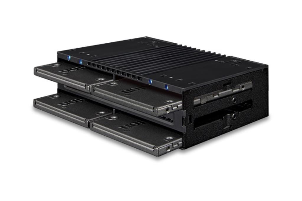 IcyDock FlexiDOCK -4 rack rimovibili SAS/SATA SSD/HDD da 2,5" senza vassoio per alloggiamento da 5,25"