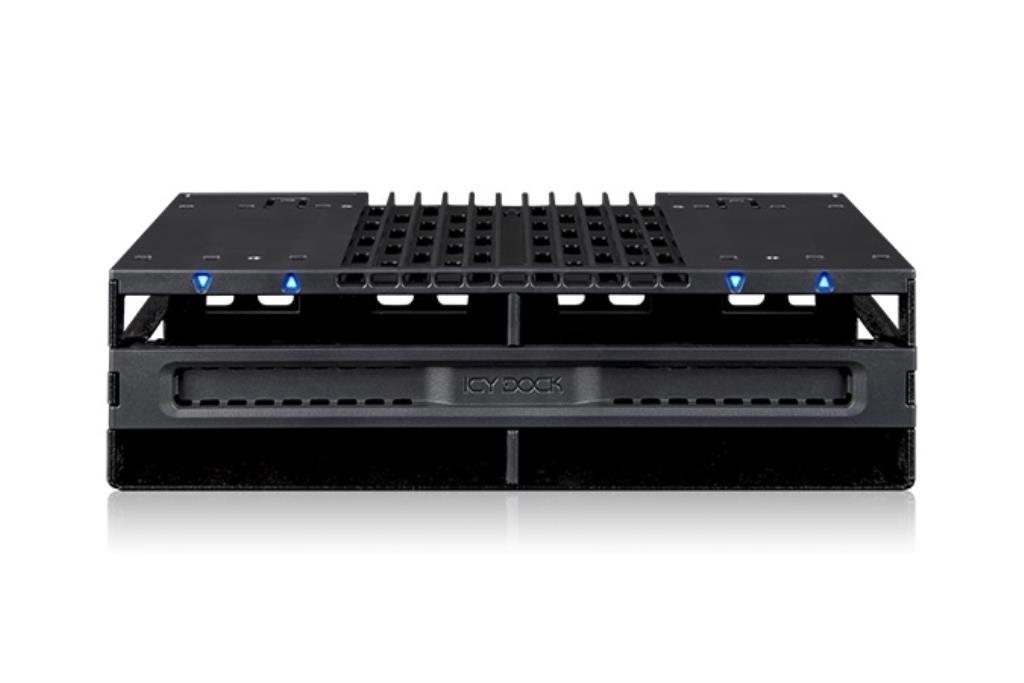IcyDock FlexiDOCK -4 rack rimovibili SAS/SATA SSD/HDD da 2,5" senza vassoio per alloggiamento da 5,25"