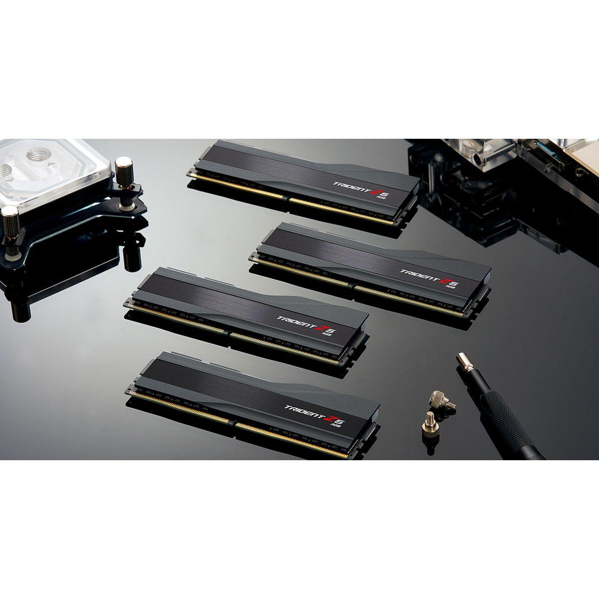 Kit di memoria RAM G.Skill Trident Z5 RGB DDR5-6000 CL32 da 32 GB (2x16 GB)