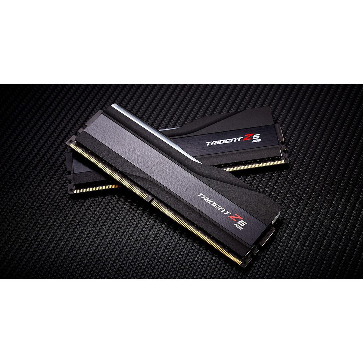 Kit di memoria RAM G.Skill Trident Z5 RGB DDR5-6000 CL32 da 32 GB (2x16 GB)