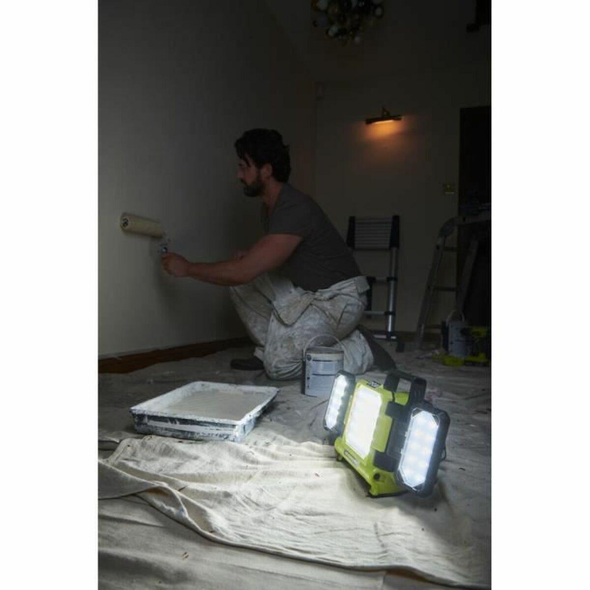 Torcia LED Ryobi ibrida 18V