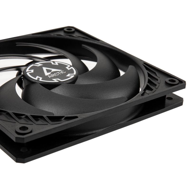 ARCTIC P12 Slim PWM PST Case per computer Ventilatore 12 cm Nero 1 pz