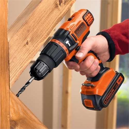 Spannbereich (max.) 1 cm Anzahl der Gnge 2 Leerlaufdrehzahl (max.) 1350 RPM Bohrdurchmesser in Holz (max.) 25 cm Bohrdruchm