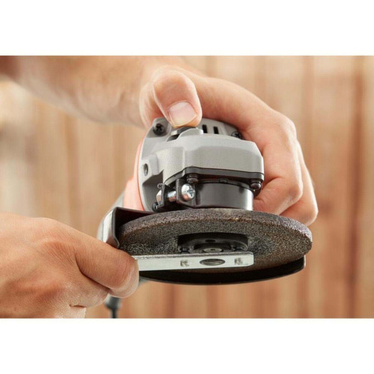 Smerigliatrice angolare Black+Decker BEG010-QS 710 W