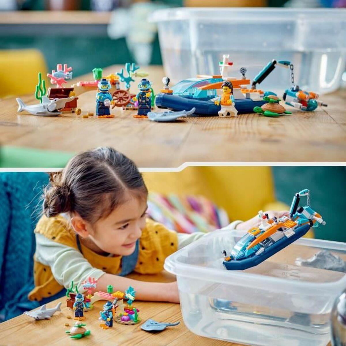 LEGO City - Barca per l'esplorazione dell'oceano (60377)