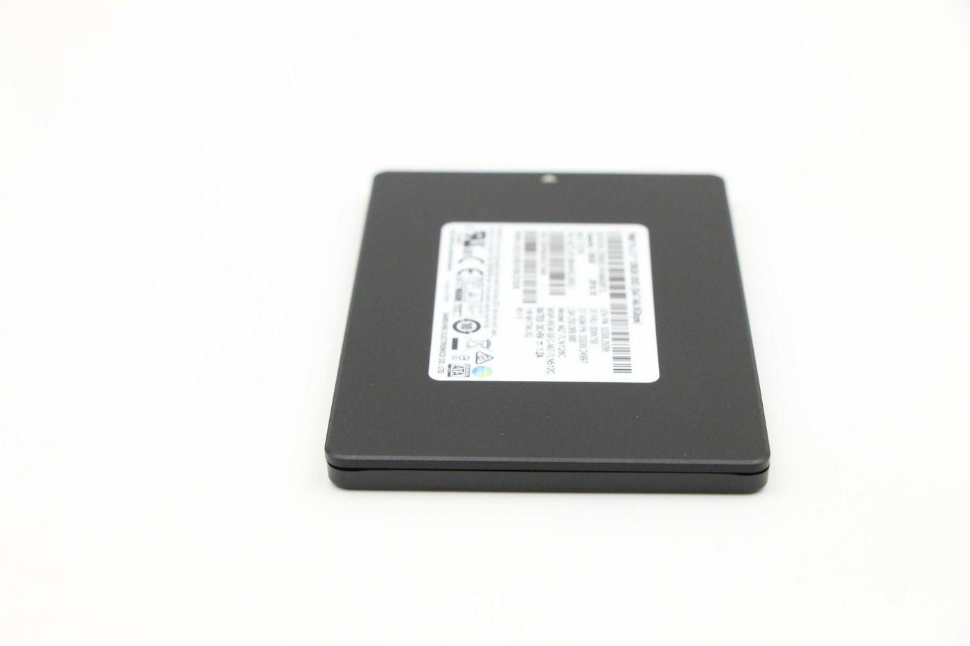 Lenovo 00XK718 drives allo...