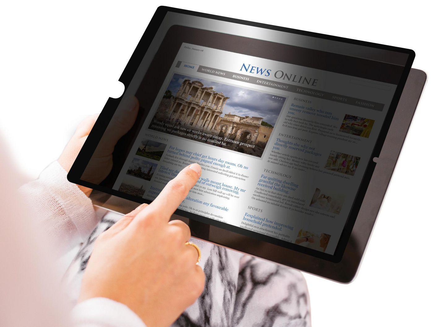 eSTUFF GLBW09236166 schermo anti-riflesso Filtro per la privacy senza bordi per display 246 cm 9.7 (Adhesive Privacy Filter 9.7