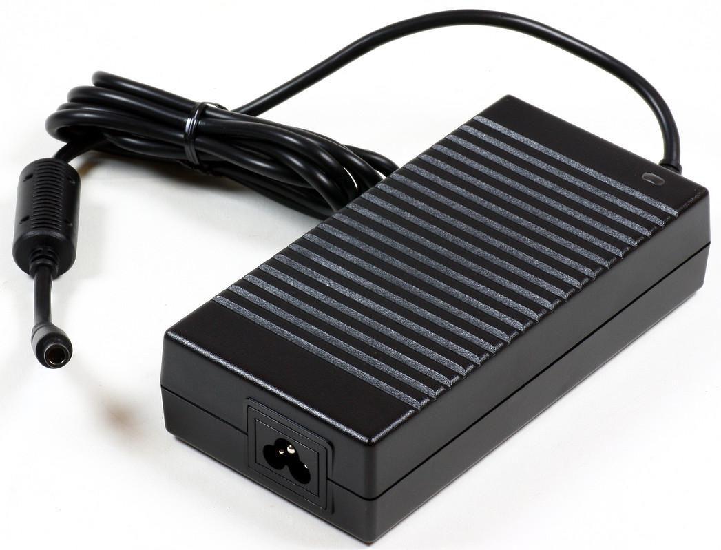 CoreParts MBA50117 adattatore e invertitore Interno 150 W Nero (Power Adapter for HP - 150W 19V 7.9A Plug7.45.0p - Including EU