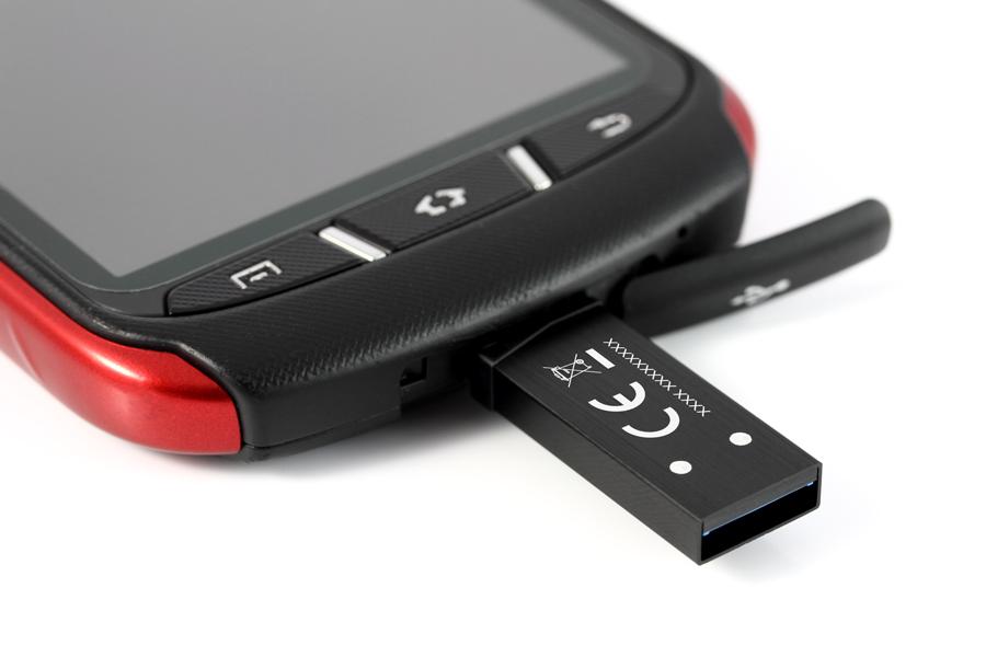Pendrive GoodRAM 64GB Twin...