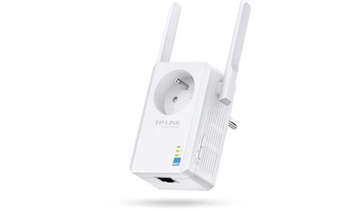 TP-LINK 300MBPS WIRELESS N WALL PLUGGED RANGE EXTENDER WITH PASS THROUGH ATHEROS 2T2R 2.4GHZ 802.11N/G/B POWER ON/OFF AND RANGE