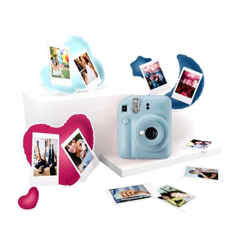 Fujifilm Pack Best Memories Instax Mini 12 Azzurro Pastello Fotocamera Istantanea + Pellicola Instax Mini 10pz. + 3 Cornici - D