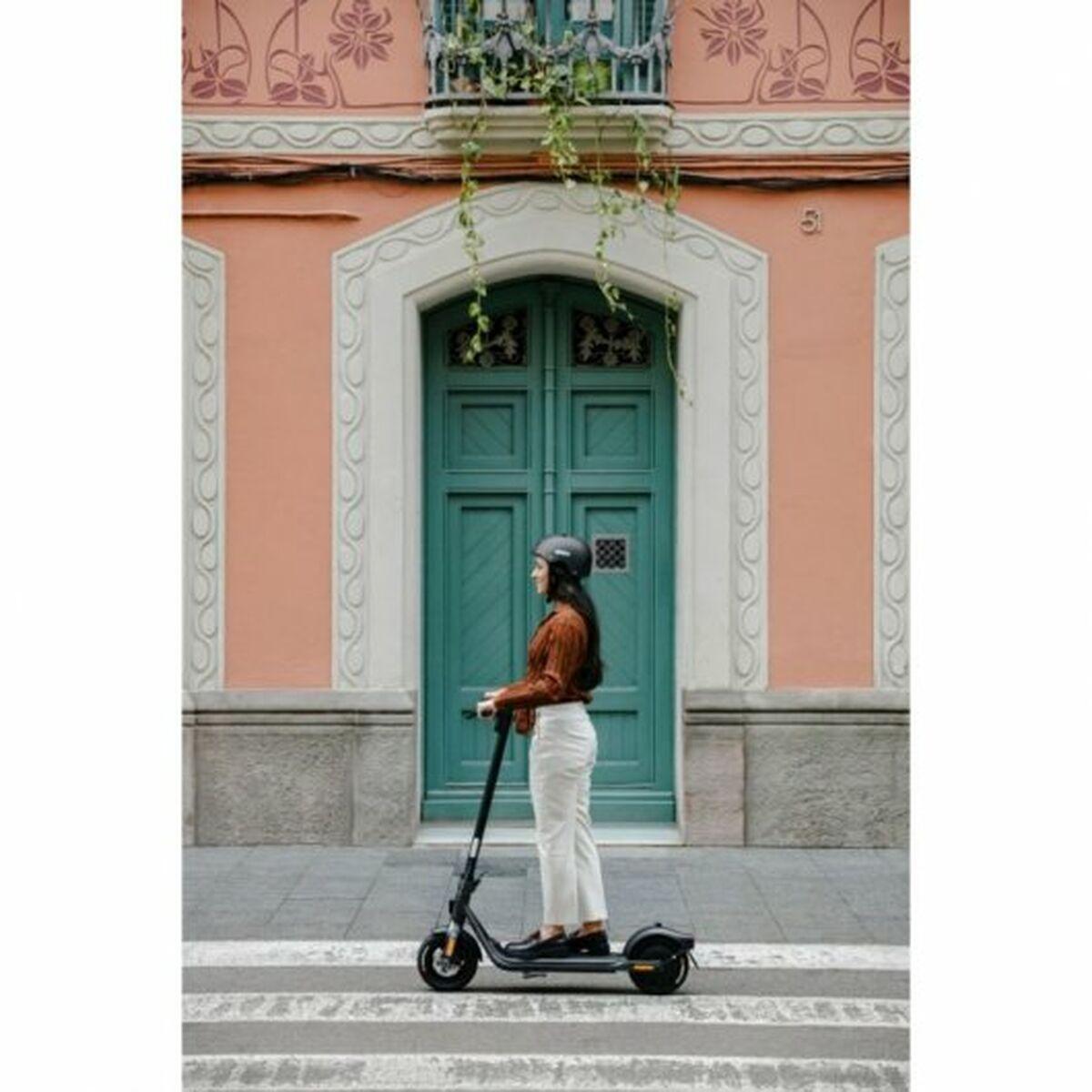 Ninebot by Segway KickScooter F2 E 25 km/h Nero 10,2 Ah (NINEBOT KICKSCOOTER F2 E)