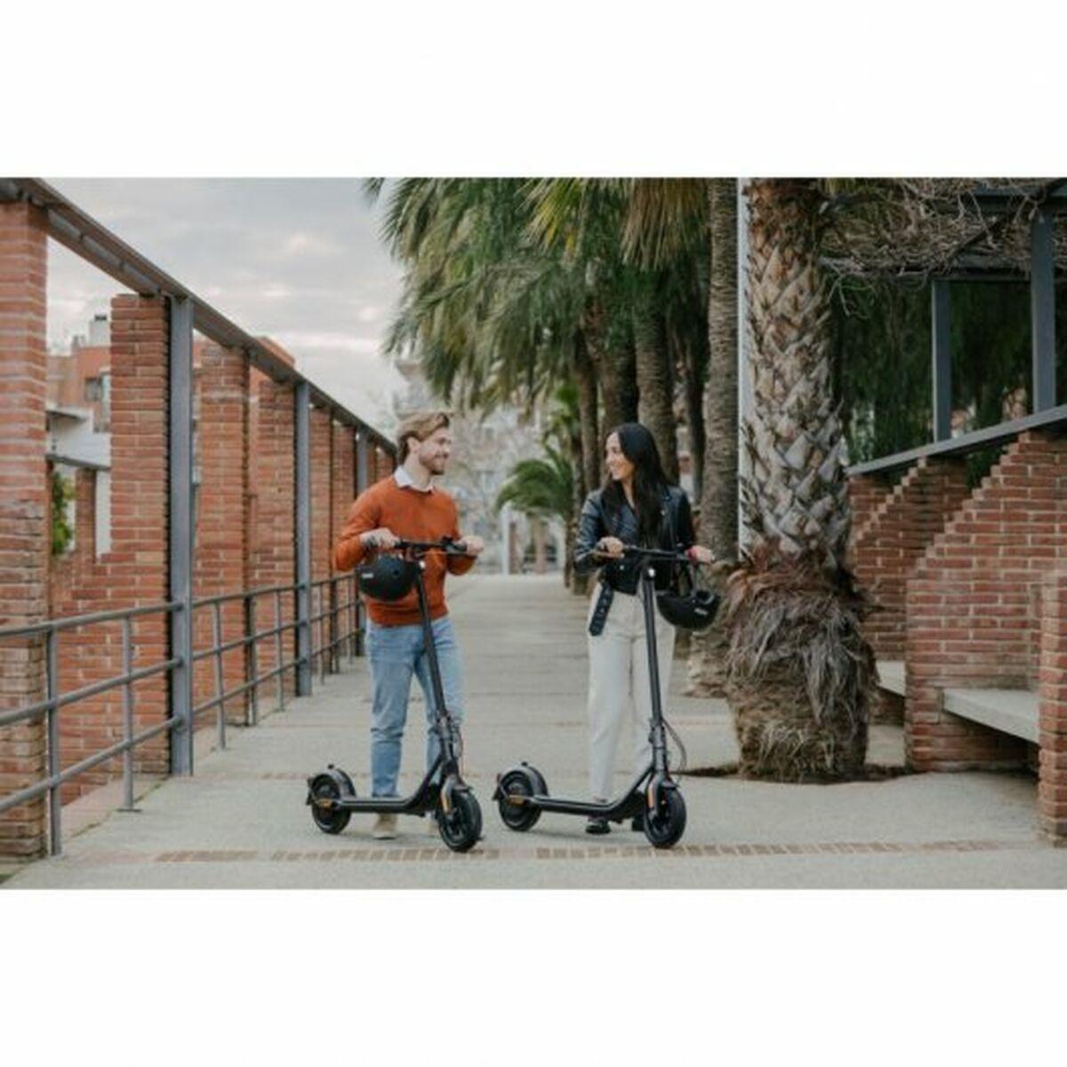 Ninebot by Segway F2 Plus E 25 km/h Nero (NINEBOT KICKSCOOTER F2 PLUS E)