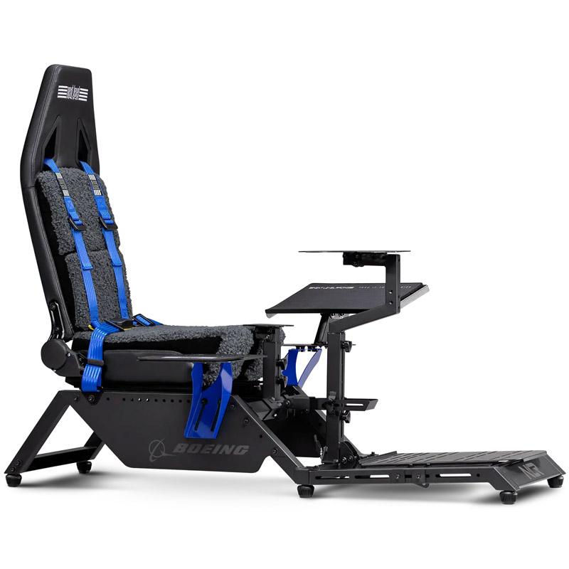 FLIGHT SIMULATOR: BOEING -...