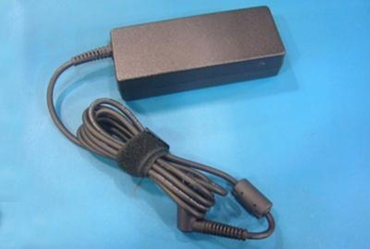 HP 684792-001 adattatore e invertitore Interno 65 W Nero